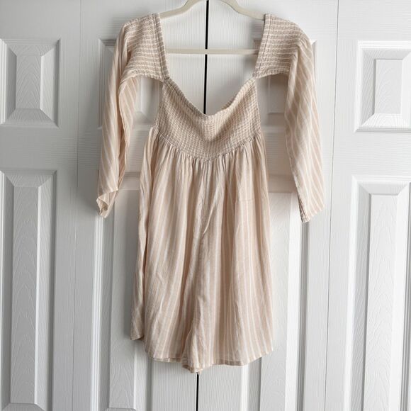 Billabong Dresses & Skirts - Billabong Women’s Smocked Long Sleeve Romper Beige Stripe Square Neck Size S